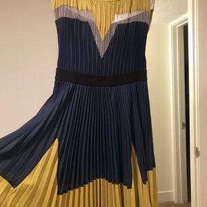 BCBG DRESS